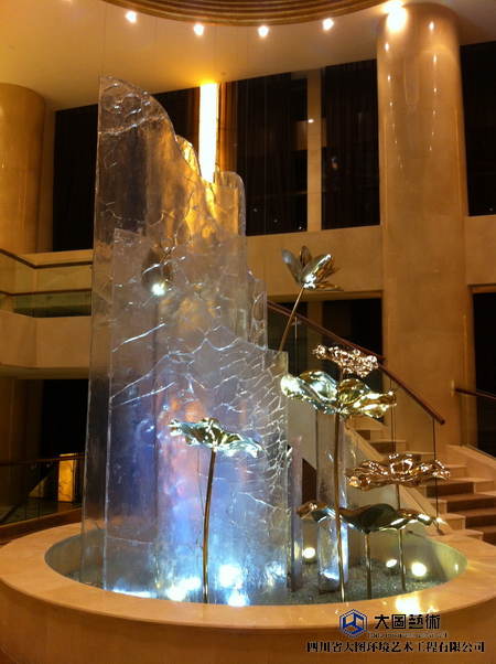 川威水晶幕墙 亚洲最大的透明雕塑